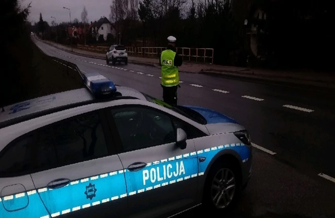Warmińsko-mazurska policja rozpoczęła tzw. kaskadowe kontrole prędkości na terenie trzech powiatów.